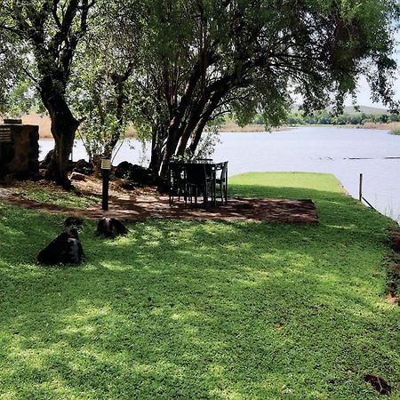 Waterside Cottages & Villas - Self Catering Gaborone Extérieur photo