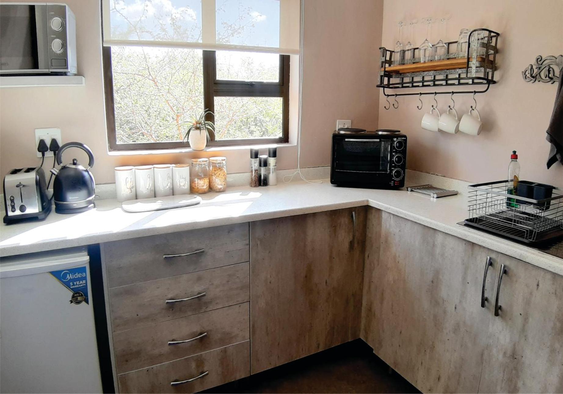 Waterside Cottages & Villas - Self Catering Gaborone Extérieur photo
